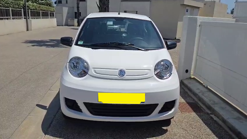 coches-sin-carnet-aixam-city-blanco5